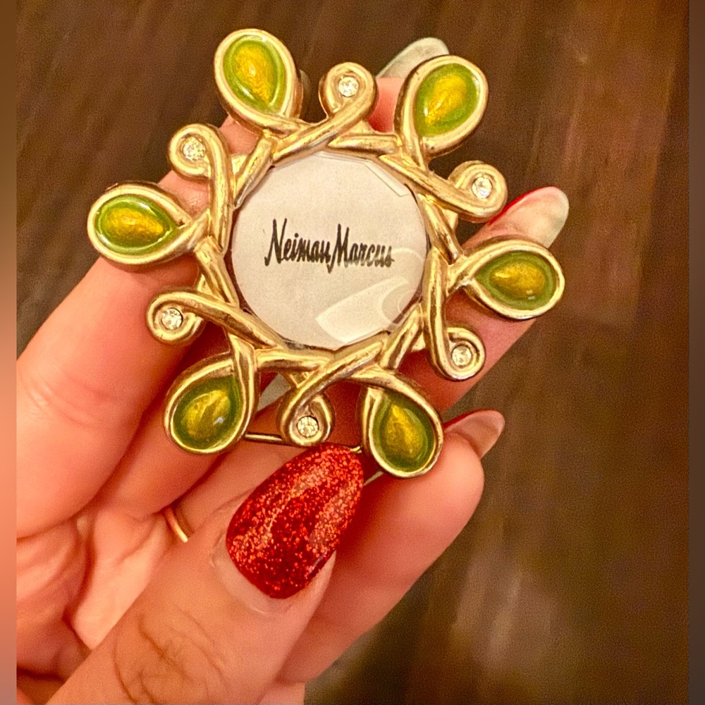 NEIMAN MARCUS JAY STRONGWATER CLIP ON OR STANDING MINI PHOTOFRAME BROOCH
